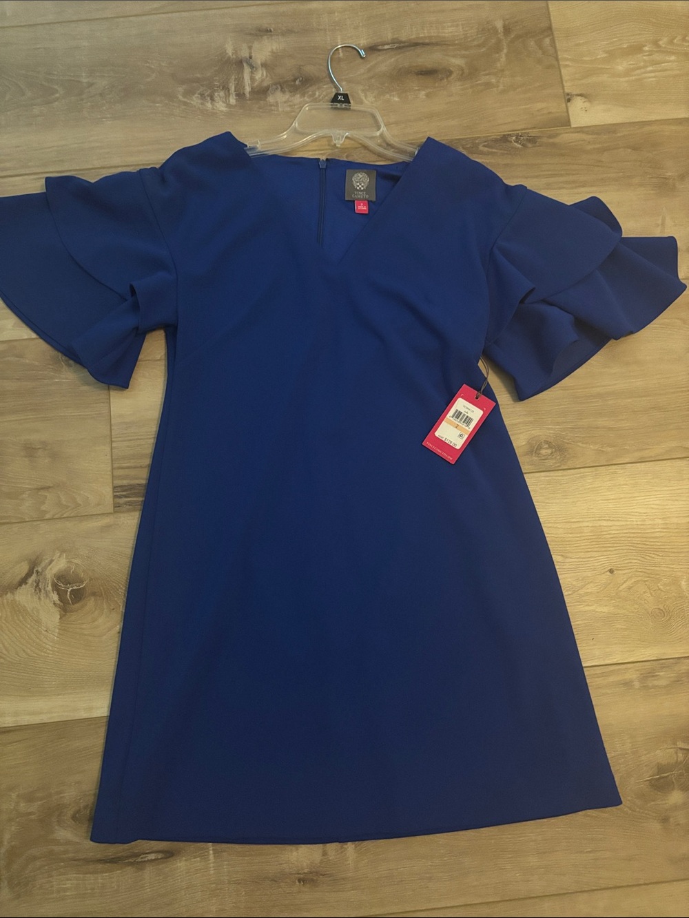 NWT Vince Camuto Ruffle Sleeve Dress